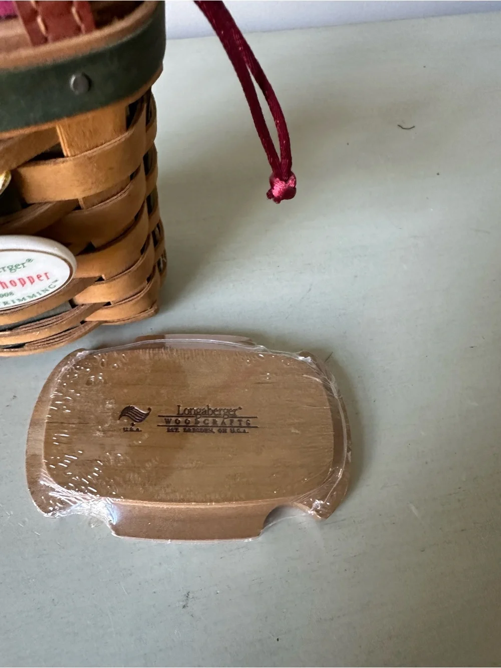 Vintage longaberger tree trimming basket with liner lid tie on little shopper
